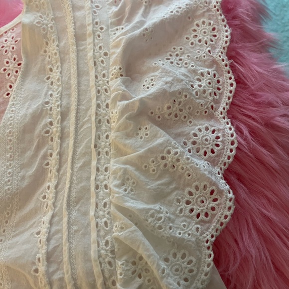 Simplee white eyelet blouse.. - Picture 3 of 3